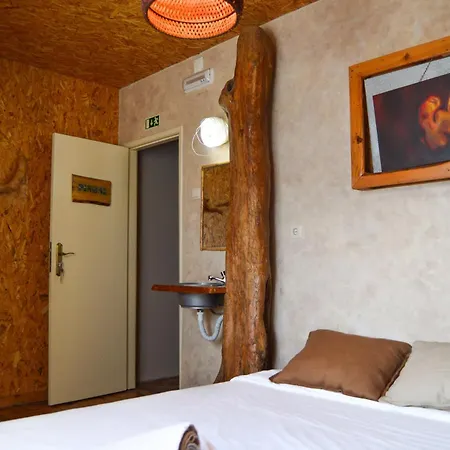Hostel Eco - Tribo Da Ferrel (Leiria)