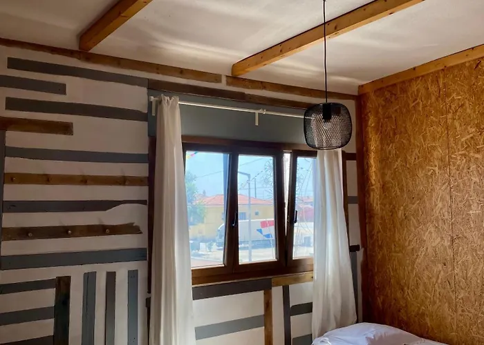 Eco - Tribo Da Vandrarhem Ferrel (Leiria)