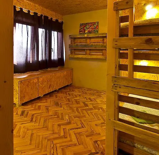 Vandrarhem Eco - Tribo Da Ferrel (Leiria)